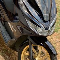 สุมหัว PCX.