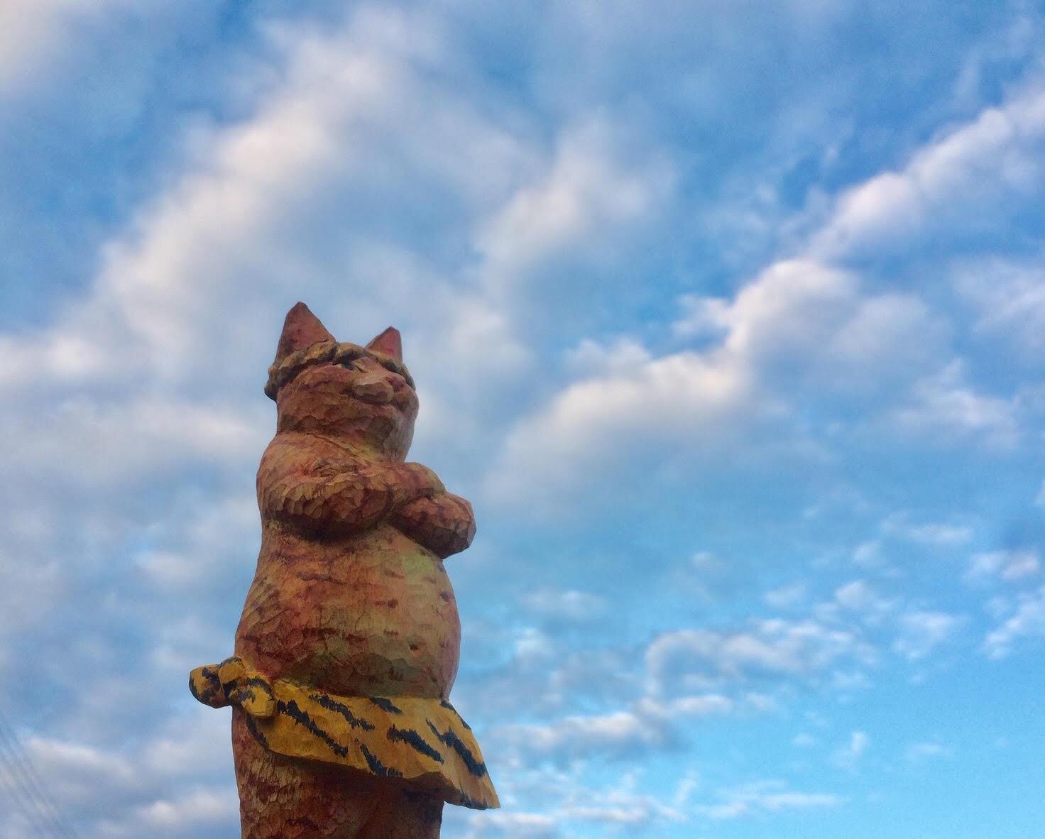 猫の木彫りに癒やされる人続出 ウチに来て と言いたくなるかわいさ ウォーカープラス