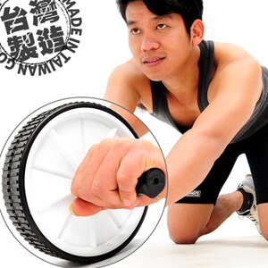 標準輪徑增加延展空間 雙輪寬距減少左右搖擺 齒狀輪圈適合各種地板