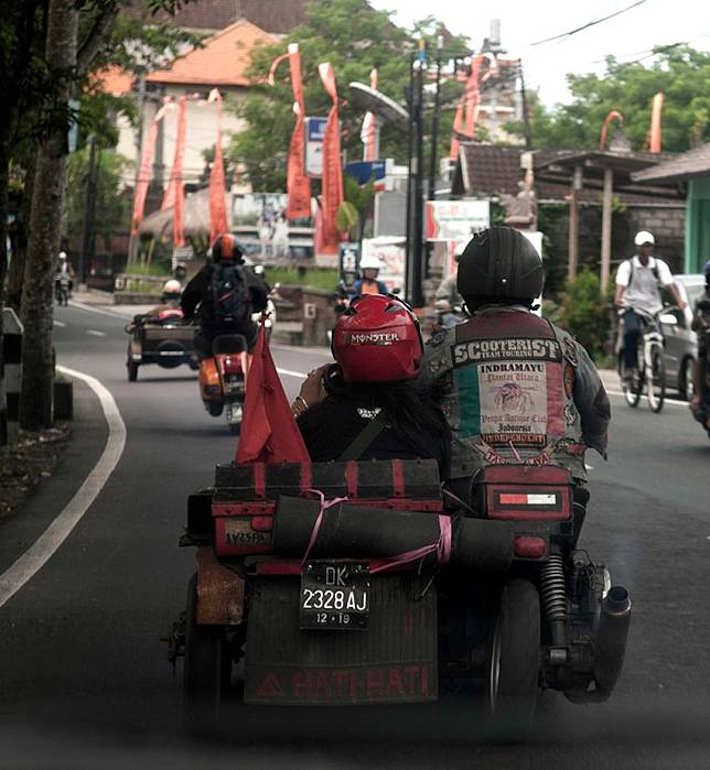 Perlawanan Gigih Vespa 'Mad Max' Bertahan di Jalanan Indonesia