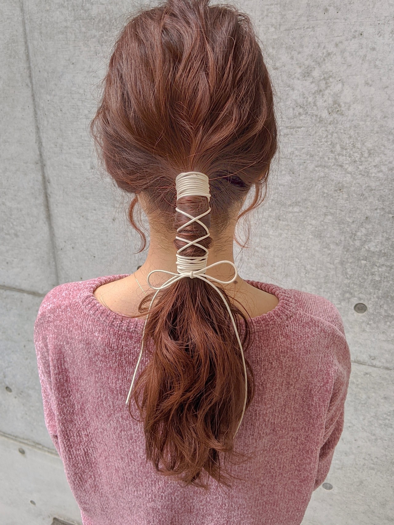 最新 こなれ感をプラスするなら紐アレンジ