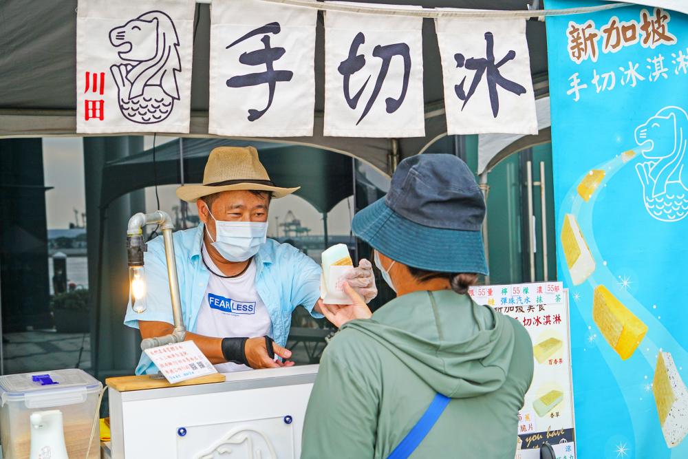 林宝田不定期推出新口味冰淇淋，人氣泰奶富含濃郁茶香和厚實奶味，香蕉巧克力則是近期竄起的新星。(攝影/Cindy Lee)
