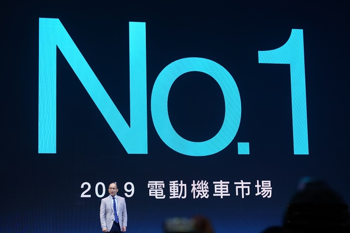 在推出比 Gogoro 更有誠意的新資費後，光陽 ionex 可望達成去年未竟的目標，超越 Gogoro Network、市占第一指日可待。