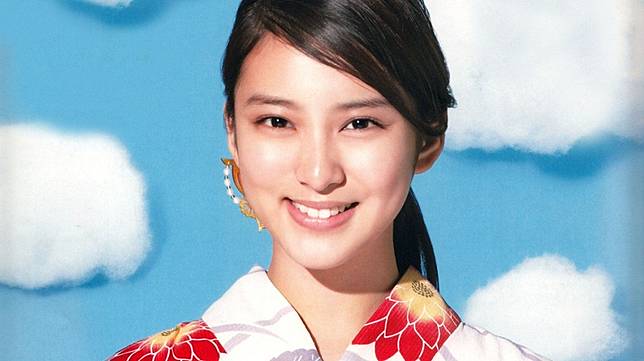 Hasil gambar untuk profil emi takei