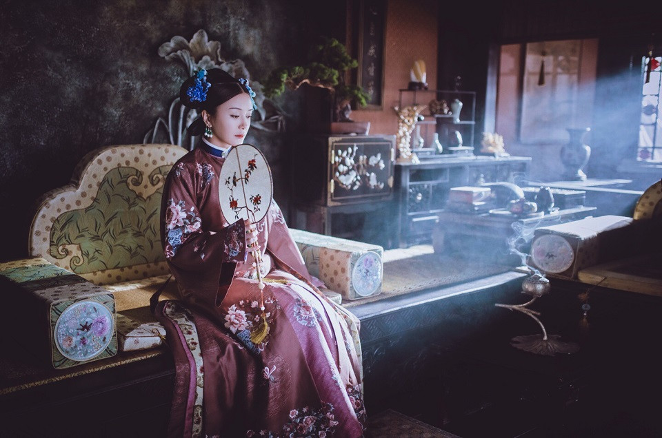 古裝劇「美絕人寰的皇后造型」10：秦嵐 飾演《延禧攻略》富察容音