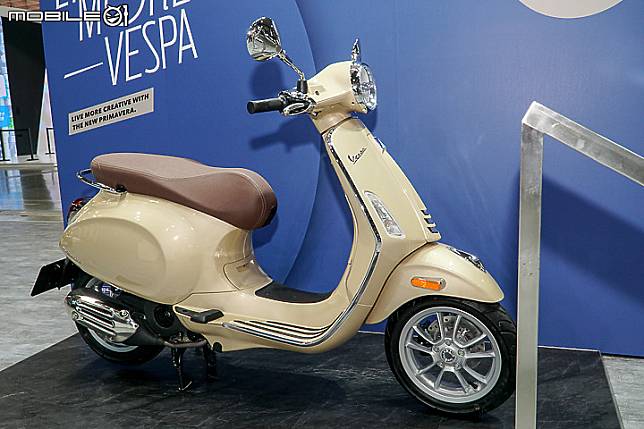 2020台北車展 Vespa Gts 300 Hpe Supertech 雙色主打 Lx 125 Fl 現場購車優惠同步實施 Mobile01 Line Today