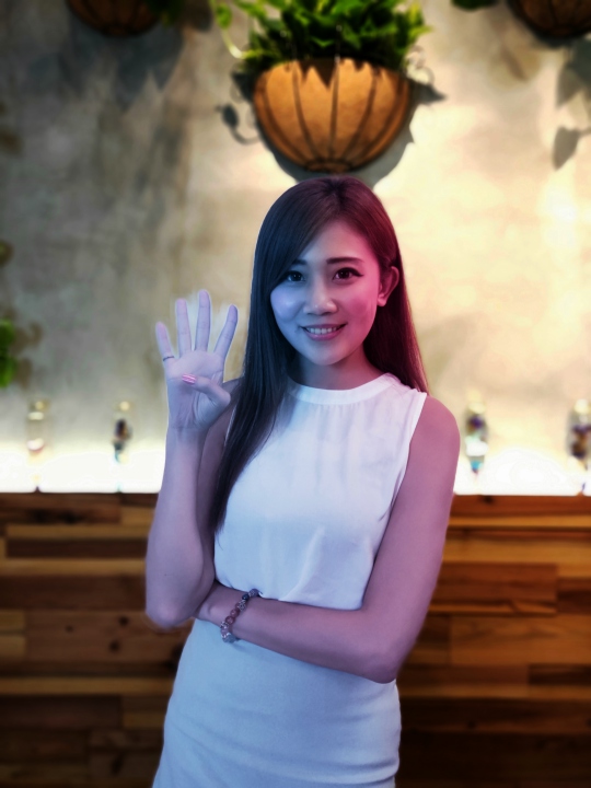 OPPO R17 簡單動手玩，外型更美、AI 自拍變聰明