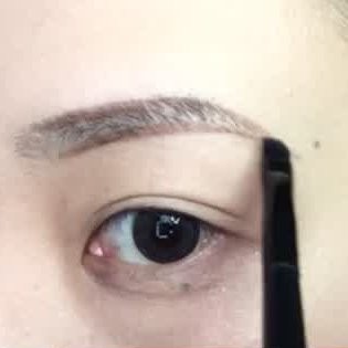 アイプチの代用品特集 アイプチがない時でも二重になれる