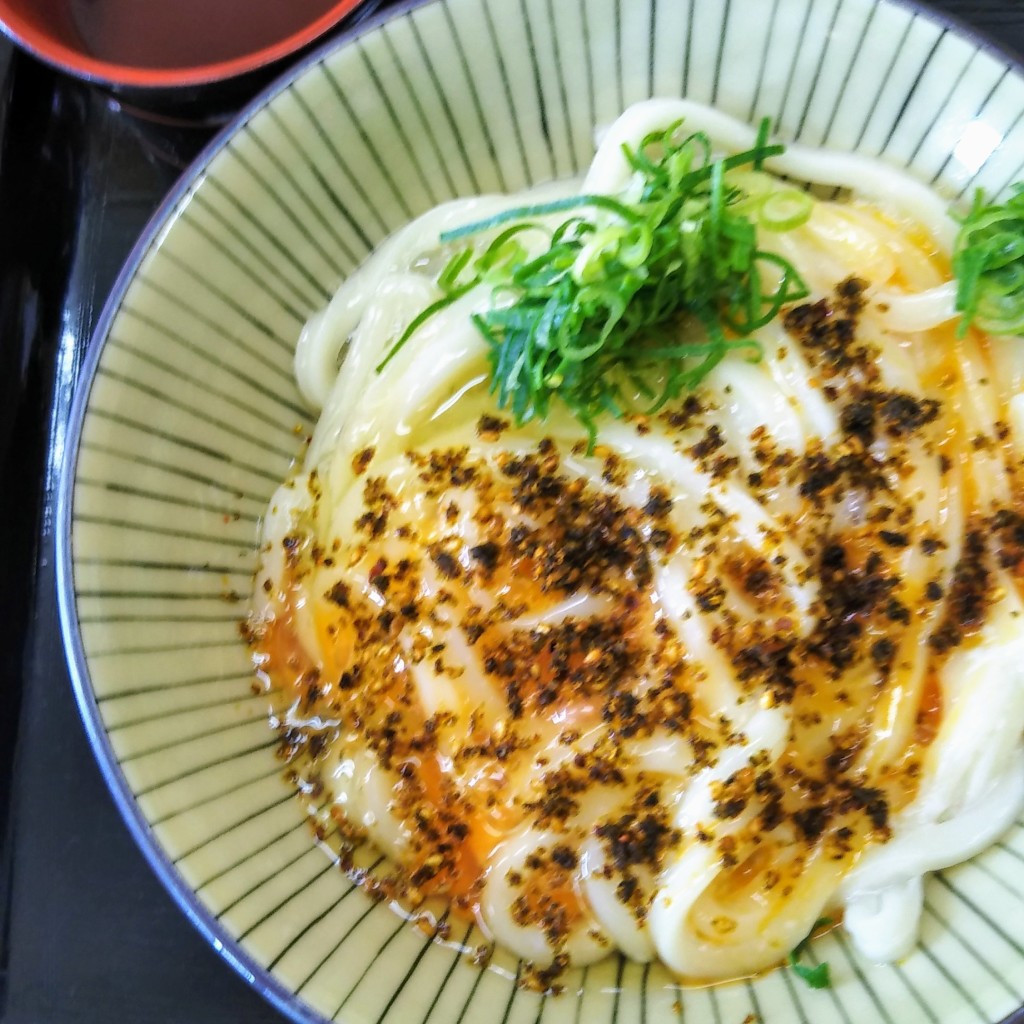 ユーザーが投稿した生七味釜玉の写真 - 実際訪問したユーザーが直接撮影して投稿した北沖洲うどんさくら製麺所。の写真