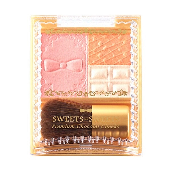 ◎有巧克力般的滑順光澤,海綿蛋糕似的柔軟質地,細膩不浮粉,不反光.2色腮紅+1暈染色,含微粒子珠光,