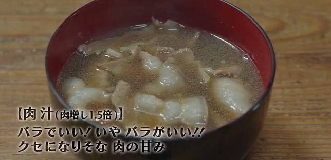 孤獨的美食家 跟著五郎探索隱藏店家準沒錯 超吸人眼球鐵鍋鬆餅 即使一個人烤肉都像慶典 有雷 日本集合 Line Today