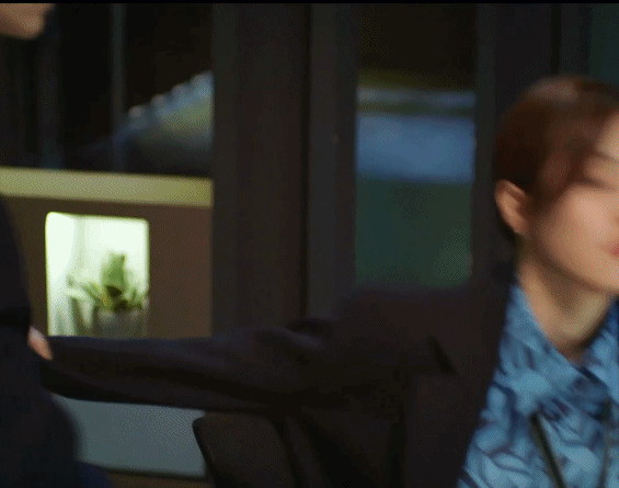 《半是蜜糖半是傷》羅雲熙&白鹿吻戲