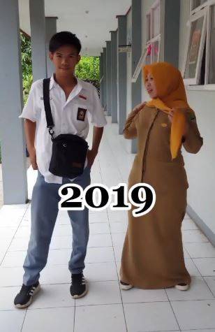  data-hashid=
