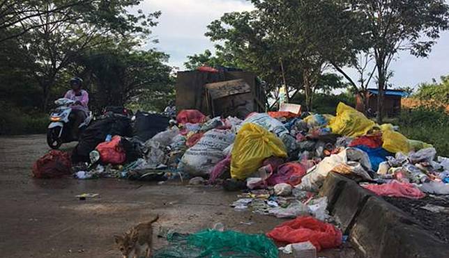  Potret Mirisnya Stadion Termegah di Kalimantan Selatan Sabung Ayam Online Sempat Dipuja-puja, Beginilah 8 Potret Mirisnya Stadion Termegah di Kalimantan Selatan
