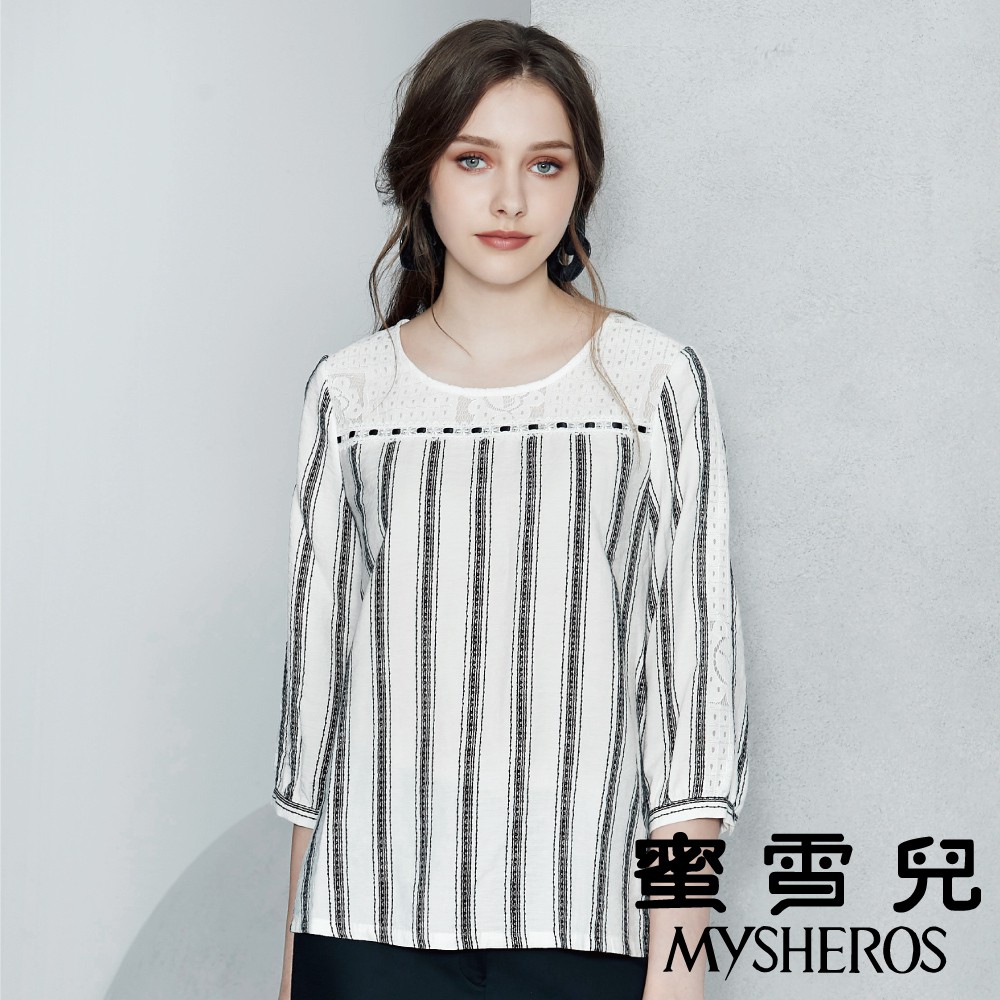 商品特色設計腰身修飾身型下擺傘狀背心款式兩件式台灣設計台灣製造銷售重點由於每個人對於顏色的認知不同，實品顏色與圖片接近，請水水可接受再下單購買商品內容:洋裝1件 成份：聚酯纖維100%配布：聚酯纖維1