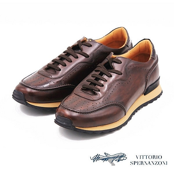 義大利頂級的手工鞋大師品牌n質量無可挑剔，細節堪稱完美n不僅僅是鞋，更是藝術品