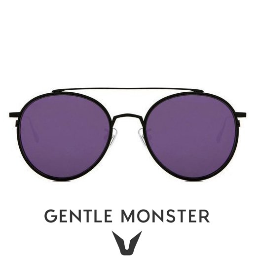 男女皆適合商品介紹眼鏡品牌：Gentle Monster材質：titanium眼鏡種類：太陽眼鏡.國際標準抗紫外線UV400，符合標準CNS15067附件：原廠眼鏡袋 . 原廠拭鏡布 . 原廠外紙盒 