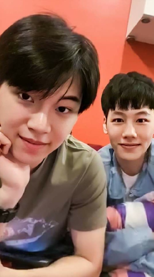 บ้านหยิ่นวอร์🏠🤟(รักวุ่นๆของหนุ่มวิศวะ💗🤤⚙)