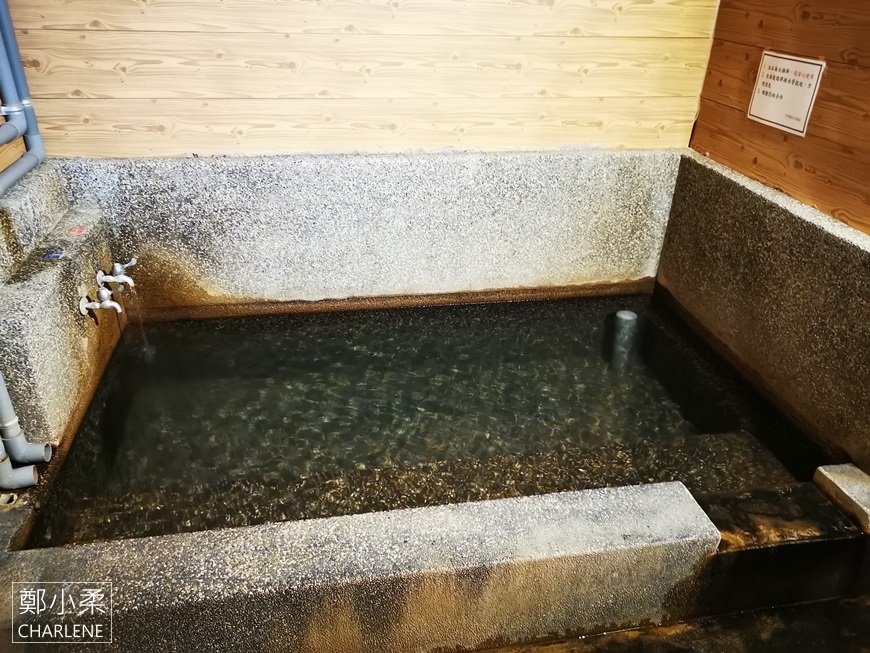 宜蘭礁溪 四季風日式泡湯 在地人推薦平價250元獨立雙人湯屋 裸湯大眾池150元 源頭乾淨溫泉 Line購物