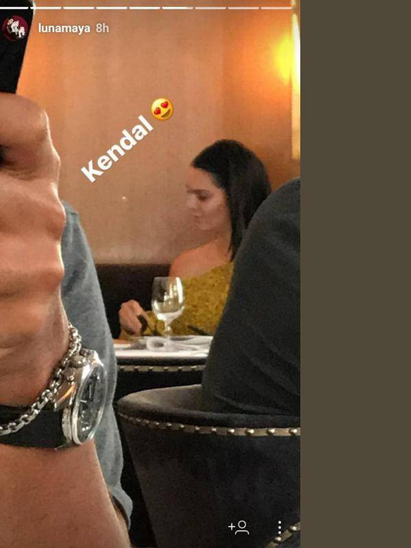 Heboh, Luna Maya Makan Malam Bareng Kendall Jenner di Eropa!