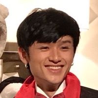 中島卓偉