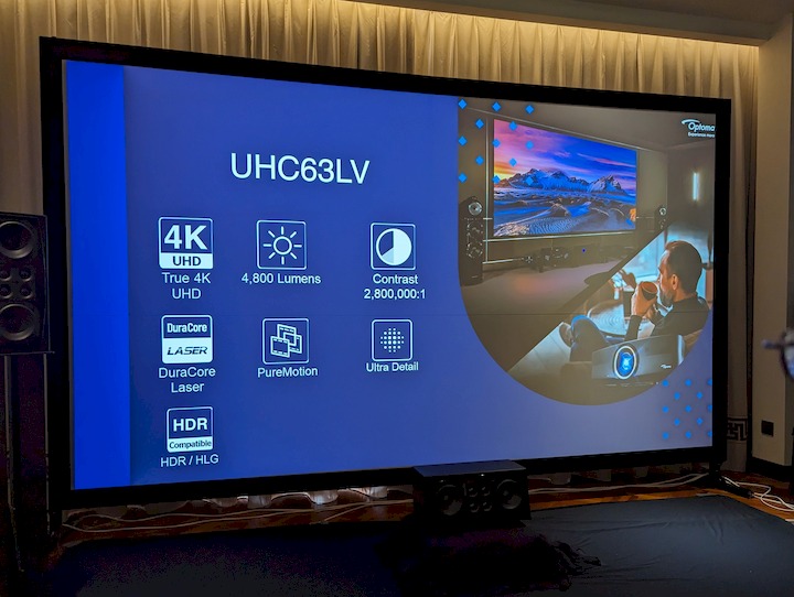 UHC63LV 主要規格一覽，其特色是擁有 4,800 流明亮度，開燈室內畫面依然清晰。