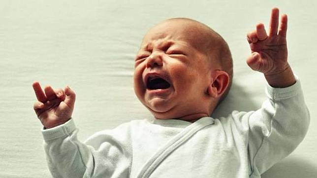 Bayi rewel / menangis