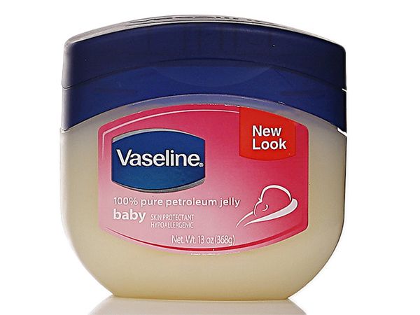 Vaseline凡士林~三重精煉凝膠(嬰兒適用)13oz(368g)【D335002】，還有更多的日韓美妝、海外保養品、零食都在小三美日，現在購買立即出貨給您。