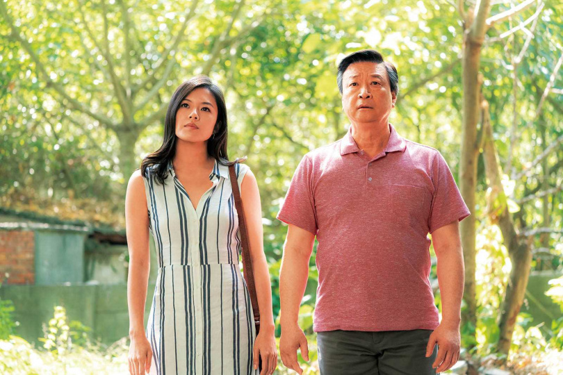 在《虎尾》中，葛曉潔和飾演父親的馬泰，有許多感人對手戲。（圖／Netflix提供）