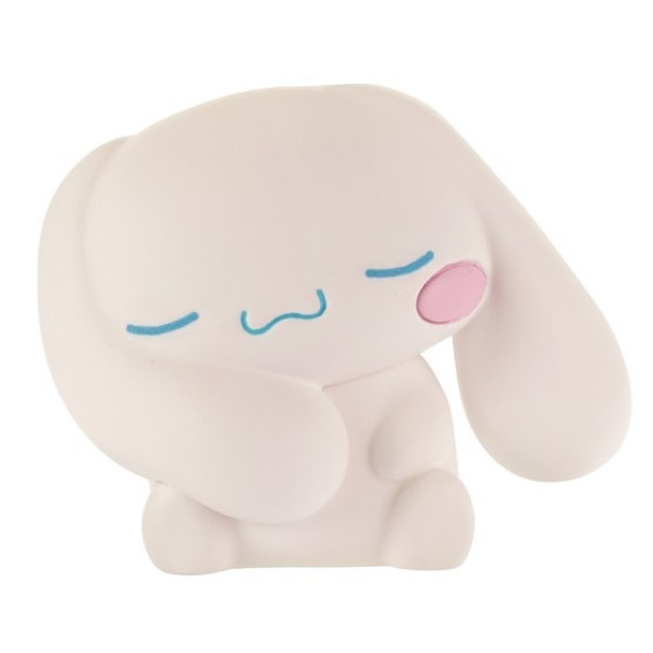 最新扭蛋！三麗鷗「靠肩睡覺公仔」扭蛋，布丁狗、大耳狗、美樂蒂閉眼模樣超萌整套收！