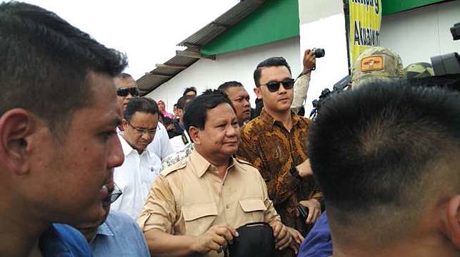 Ketua Umum Partai Gerindra Prabowo Subianto mengaku memantau penggusuran yang dilakukan Basuki Tjahaja Purnama sejak menjadi gubernur DKI Jakarta. (suara.com/Nikolaus Tolen)