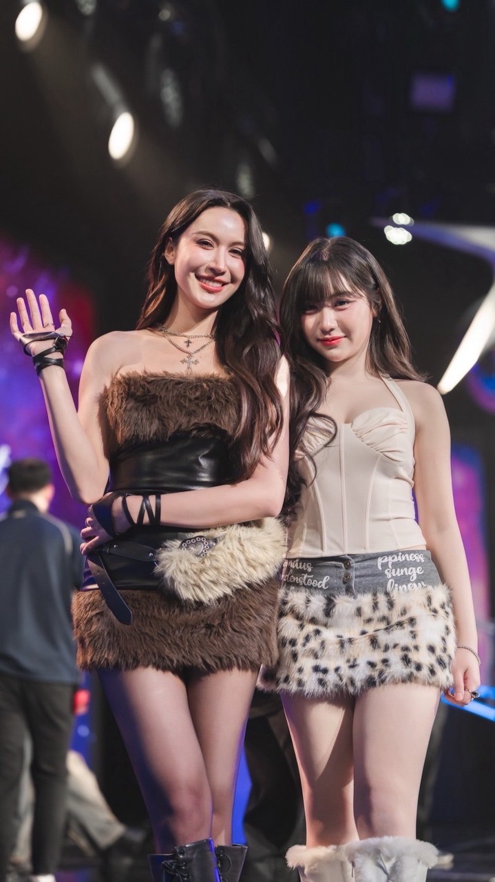 YooyeeSandy Official Fan