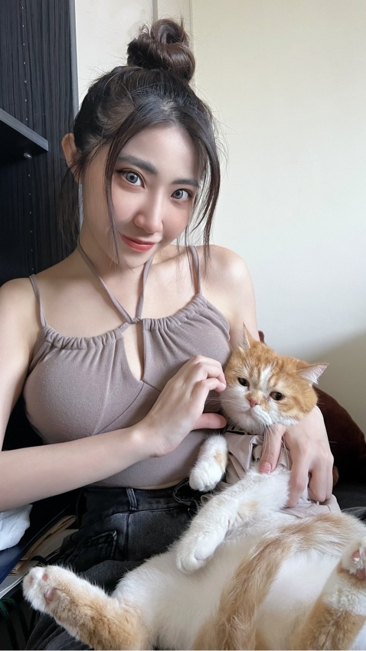 少女小薆的毛毛聯誼社
