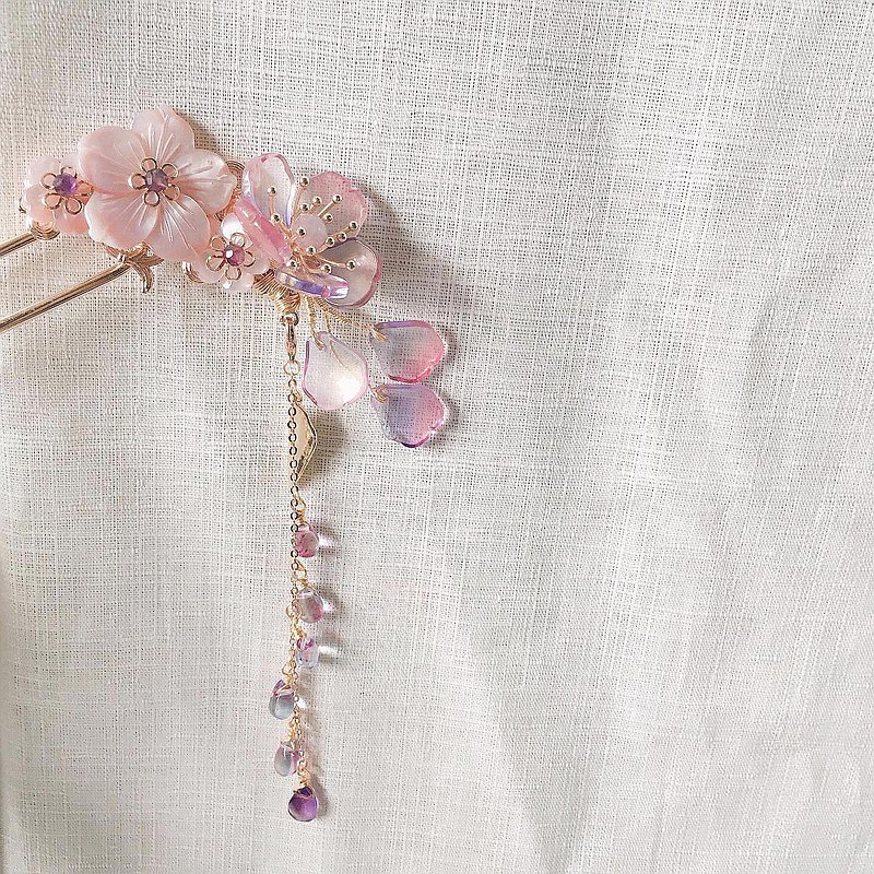 【璃花笑】 髮釵 髮飾 古風 ✦材料│紫晶/粉蝶貝/藍紫琉璃水滴/紫藍金粉琉璃花瓣/紫玉髓/銅鍍金配件/保色銅線
