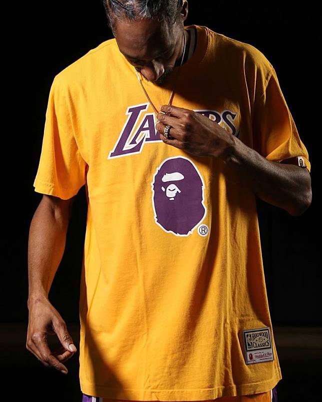 湖人起飛！Snoop Dogg 演繹A BATHING APE x MITCHELL & NESS 湖人球衣