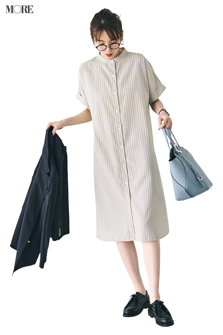 ストライプのシャツワンピースで爽やかトラッドに