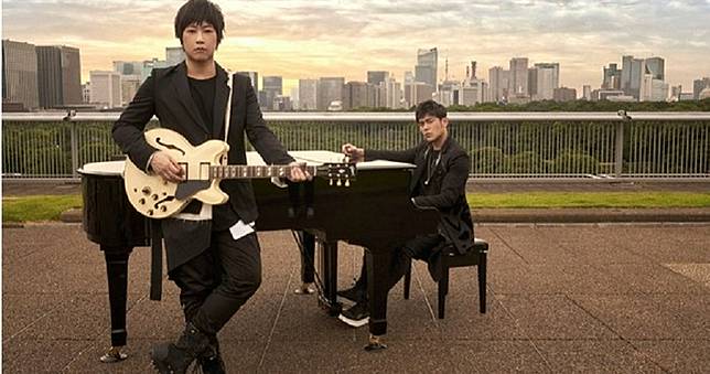 周杰倫催「趕進度」私訊內容全曝　眼尖粉抓包...阿信比手勢：噓！