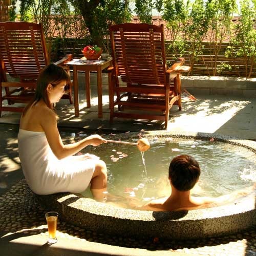 【新竹】石上湯屋-標準湯房(湯池+和式休憩區+軟墊)60-90分鐘泡湯