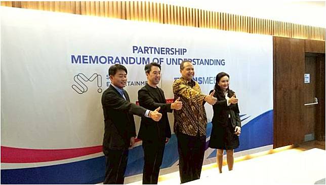 SM Entertainment Kerja Sama dengan Trans Media, Bakal Bikin Boyband?