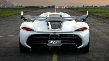 引擎聲浪太逼人！最新「瑞典神獸」Koenigsegg Jesko 實測影片曝光，車迷：這就是戀愛的感覺⋯