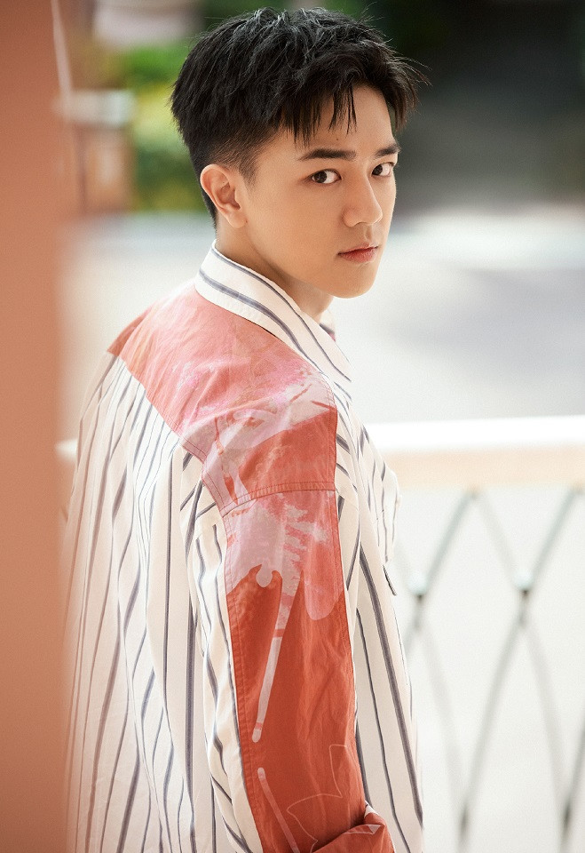 熱播甜寵劇古裝男神3：周大為 飾演《離人心上》羅戟