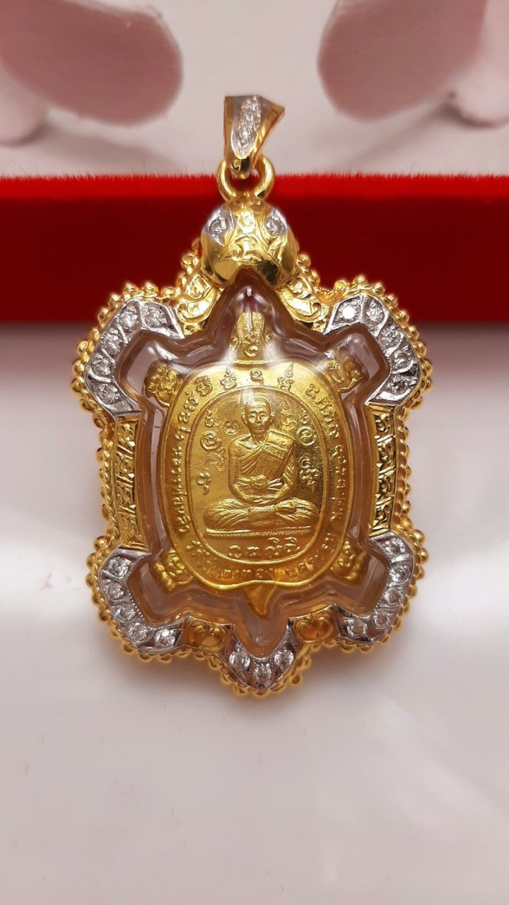 ซื้อขายพระเครื่อง