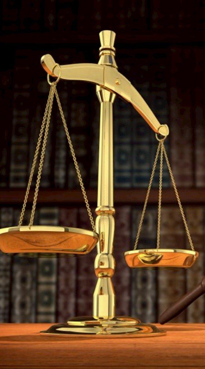 LAW สาธิตมจร