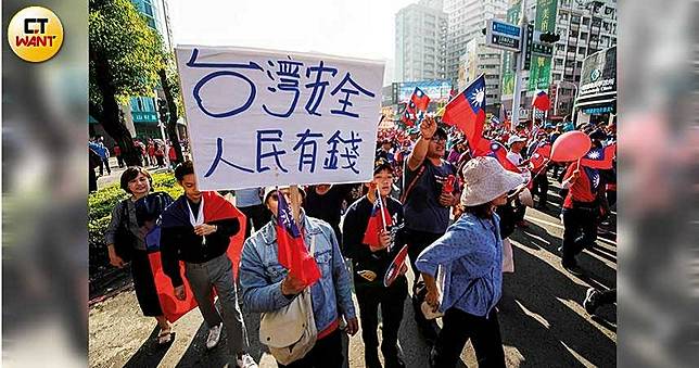 【泰公開講】劉泰英：別管統獨　台灣錢途拉警報