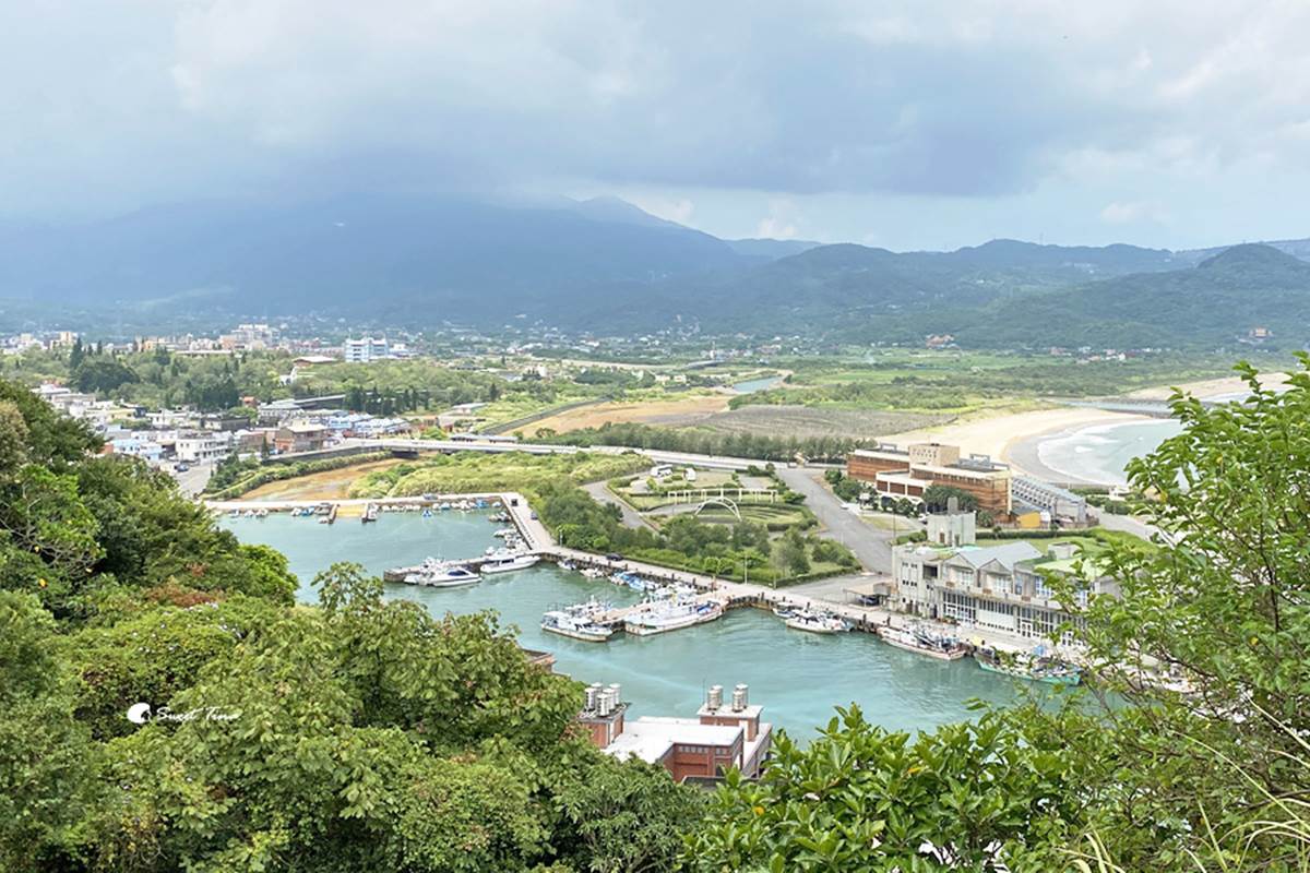 最快５分鐘輕鬆攻頂！新北９條懶人步道：台版「奧入瀨溪流」、絕美陰陽海