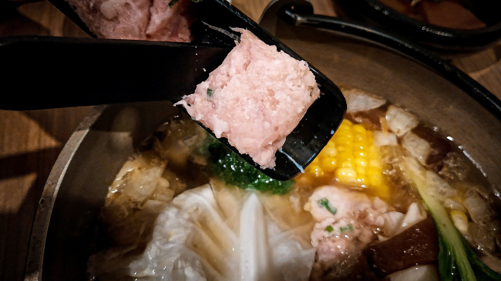 美食|推薦 高雄個人鴛鴦鍋姜一鼎 河堤店 ,超香超美味手工麻辣湯鍋及秘製麻辣鴨血103.jpg 美食|推薦 高雄個人鴛鴦鍋姜一鼎 河堤店 ,超香超美味手工麻辣湯鍋及秘製麻辣鴨血103.jpg