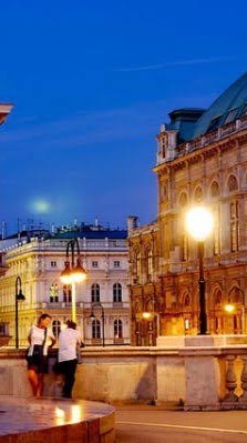 ウィーン🇦🇹に行く人たち😊