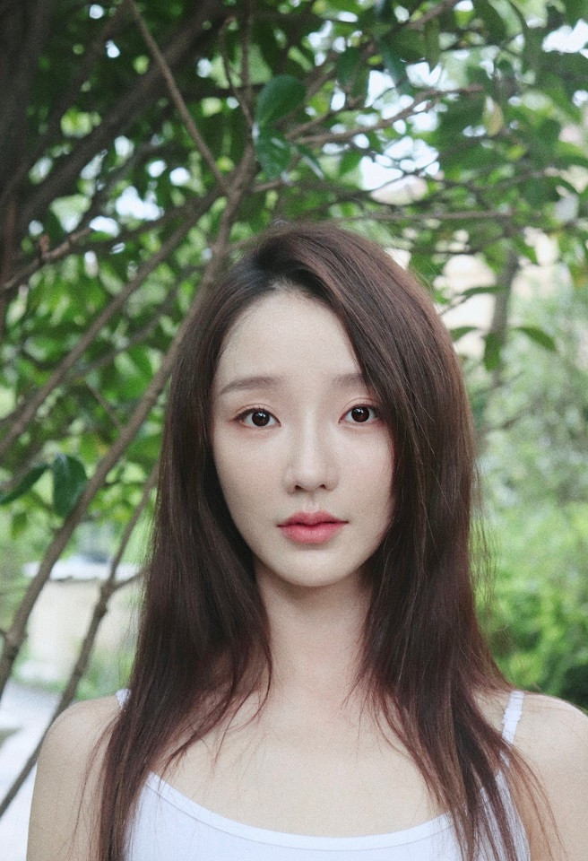 古裝劇《三嫁惹君心》古裝男神&女神2：肖燕