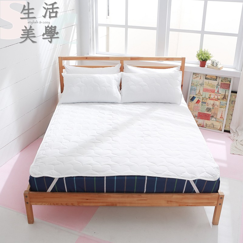 台灣Taiwan◆顏色：產品如圖示，網頁圖片因拍攝關係或螢幕色差，與實品略有差異，產品圖僅供參考，實品顏色更佳。◆清潔方式：可水洗(勿超過40度C)/可熨燙(勿超過40度C)不可乾洗/不可漂白/不可烘