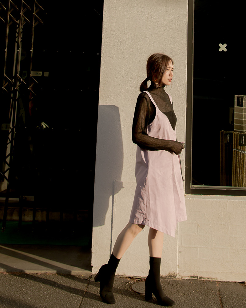 腰間扣環調整鬆緊/不透光 商品長度/中長商品版型/寬鬆商品厚薄/適中商品彈性/無